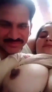 Desi boobs sucking video of a big boob lady and her lover